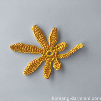 Gambar Crochet Leaf  - seven part - yellow