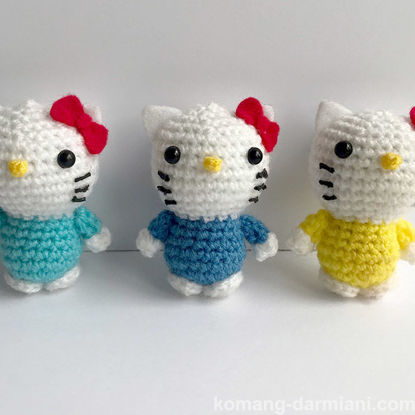 Gambar Charming Kitty crochet Keychain