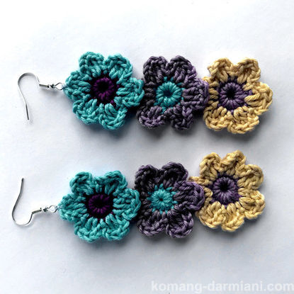 Picture of Crochet earings - triple flower - turquiose purple yellow