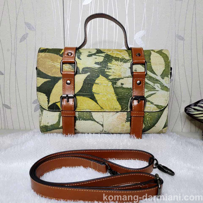 Gambar Botanical Compact ladies handbag - green with tan straps | Komang Darmiani
