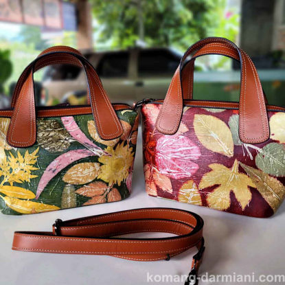 Gambar Botanical Print Broad-Handled Ladies Handbag | Komang Darmiani