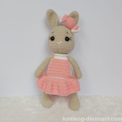 Gambar Crochet cuddly Toy - Bunny  Girl with Candy