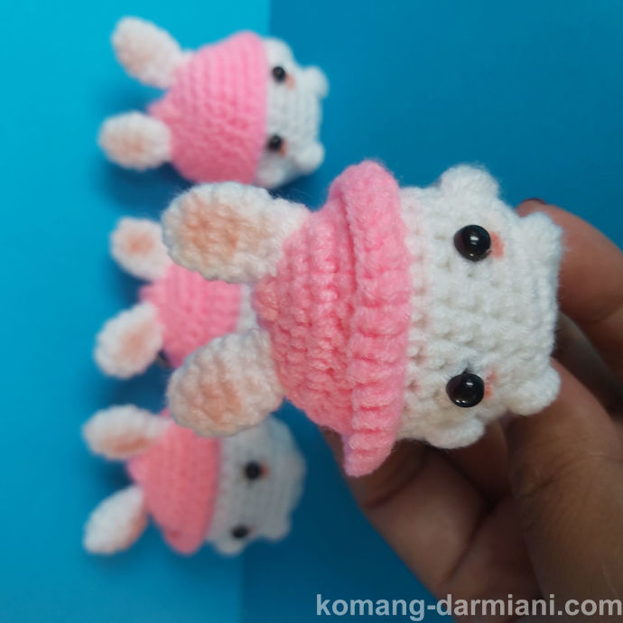 Gambar Crochet Amigurumi Baby Mushroom Keychain