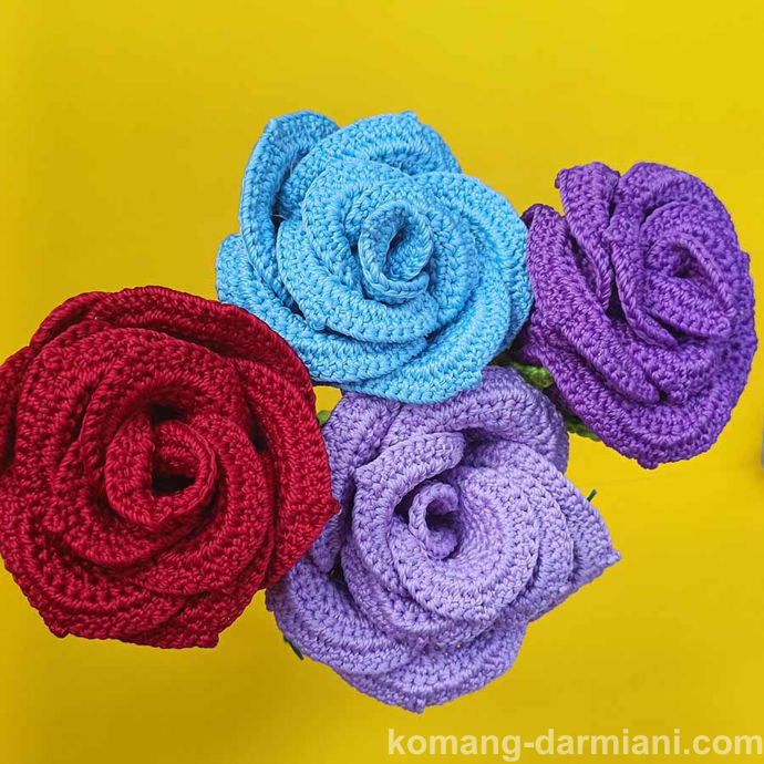 Picture of Large Rose - realistic handmade crochet flowers